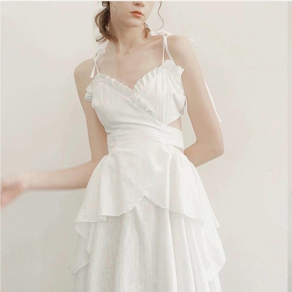 Elegant White Layered Dress
